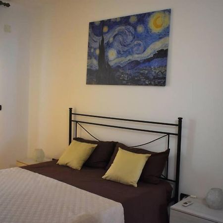 Donna Teresa Accomodation - Holiday House Monopoli Exterior foto